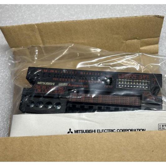 AJ65SBTC1-32T MITSUBISHI 三菱 出力ユニット 出力32点 シンク 商品画像