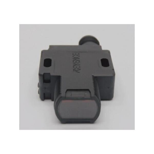 PZ-G61CB KEYENCE Retro-Reflective Photoelectric Sensor キーエンス